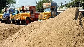 “வீடு கட்டுபவர்களுக்கு மணல் விற்பனை செய்ய புதிய விதிமுறைகள்” : அமைச்சர் துரைமுருகன் அறிவிப்பு!