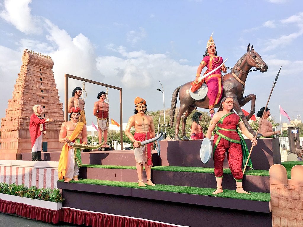 ஒன்றிய அரசுக்கு அணிவகுப்பு மூலம் பதிலடி... எப்படி இருக்கிறது நம்ம ஊரு ஊர்தி? #Album