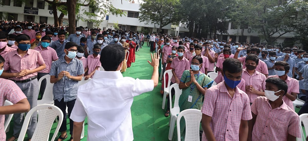 ”தயக்கமின்றி 15-18 வயதுடைய பிள்ளைகளுக்கு தடுப்பூசி செலுத்த அறிவுறுத்துங்கள்” - முதலமைச்சர் மு.க.ஸ்டாலின்
