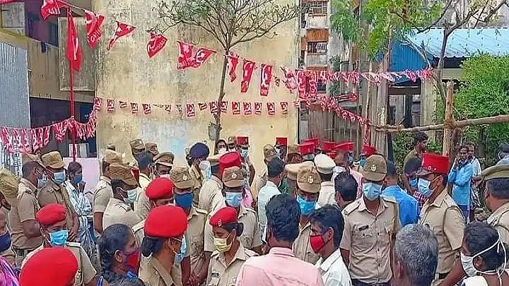 “இரு சமூக மக்களிடையே மோதல் உண்டாக்க முயற்சி - பொதுப்பாதையை அடைக்க முயன்ற பா.ஜ.க MLA ?” : நடந்தது என்ன?