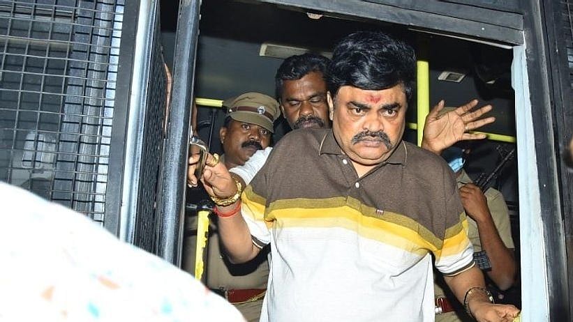 “ஏன் 20 நாட்களாக வெளியூரில் இருந்தீர்கள்?” : ராஜேந்திர பாலாஜிக்கு நீதிபதி சரமாரி கேள்வி - நடந்தது என்ன?