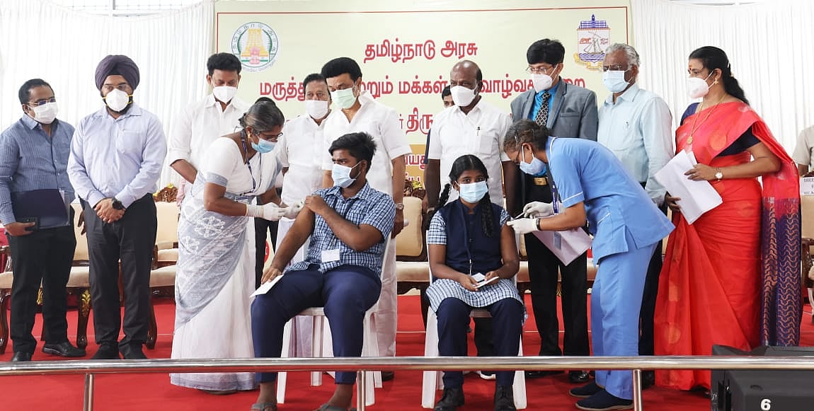 ”தயக்கமின்றி 15-18 வயதுடைய பிள்ளைகளுக்கு தடுப்பூசி செலுத்த அறிவுறுத்துங்கள்” - முதலமைச்சர் மு.க.ஸ்டாலின்