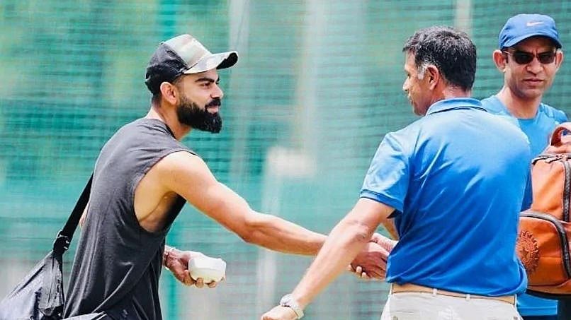 “களத்திலும் சரி, களத்திற்கு வெளியேவும் சரி, சிறந்த கேப்டனாக  செயல்பட்டார் விராட்” :  டிராவிட் பாராட்டு!