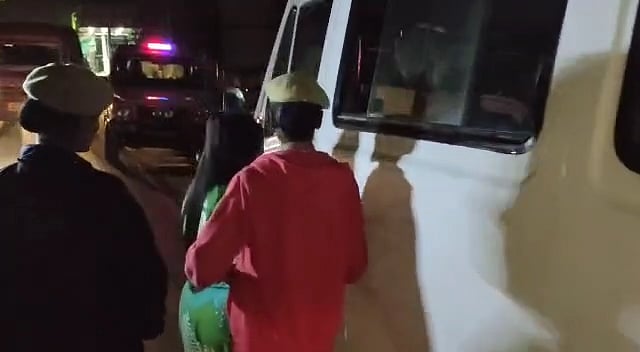 “மசாஜ் சென்டரில் பாலியல் தொழில்.. போலிஸார் சோதனை நடத்தியது சட்ட விரோதம் இல்லை” : சென்னை ஐகோர்ட் அதிரடி!