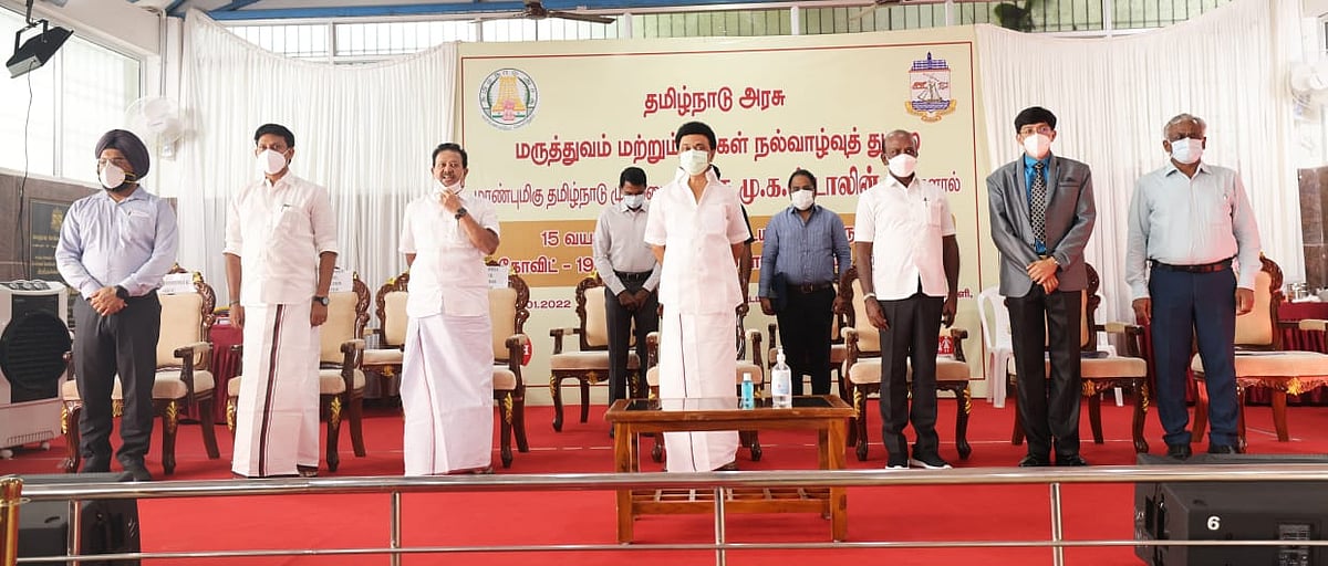 ”தயக்கமின்றி 15-18 வயதுடைய பிள்ளைகளுக்கு தடுப்பூசி செலுத்த அறிவுறுத்துங்கள்” - முதலமைச்சர் மு.க.ஸ்டாலின்