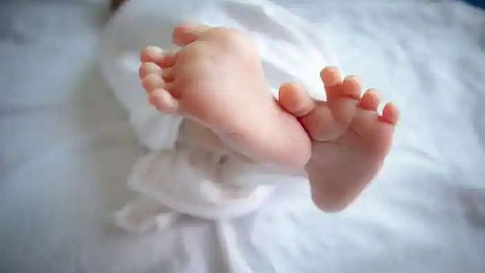 பெற்றோர்களே எச்சரிக்கை.. விளக்கெண்ணெய் வைத்தியத்தால் பிஞ்சு குழந்தை பரிதாப பலி - நடந்தது என்ன?