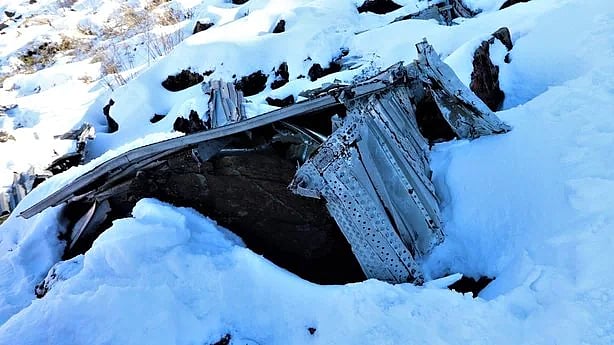 2ம் உலகப்போரில் தொலைந்த விமானம் : 77 ஆண்டுகளுக்குப் பிறகு இமயமலையில் கண்டுபிடிப்பு - 13 பேரின் நிலை என்ன?