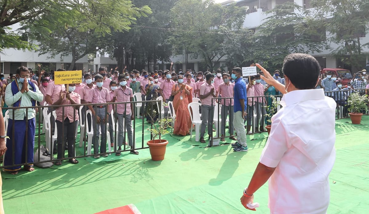 ”தயக்கமின்றி 15-18 வயதுடைய பிள்ளைகளுக்கு தடுப்பூசி செலுத்த அறிவுறுத்துங்கள்” - முதலமைச்சர் மு.க.ஸ்டாலின்