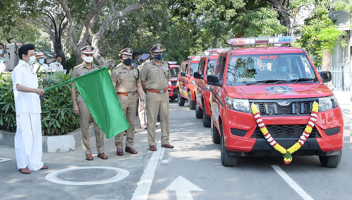 புதிய போலிஸ் ரோந்து வாகனங்களை தொடங்கிவைத்த முதலமைச்சர்... இந்த வாகனங்களின் சிறப்பு என்ன?