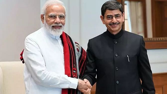 "இந்தி படித்தால் வேலை கிடைக்கும்.. தமிழ்நாட்டில் உங்கள் பொய் சந்தி சிரிக்கிறது": முரசொலி தலையங்கம்!