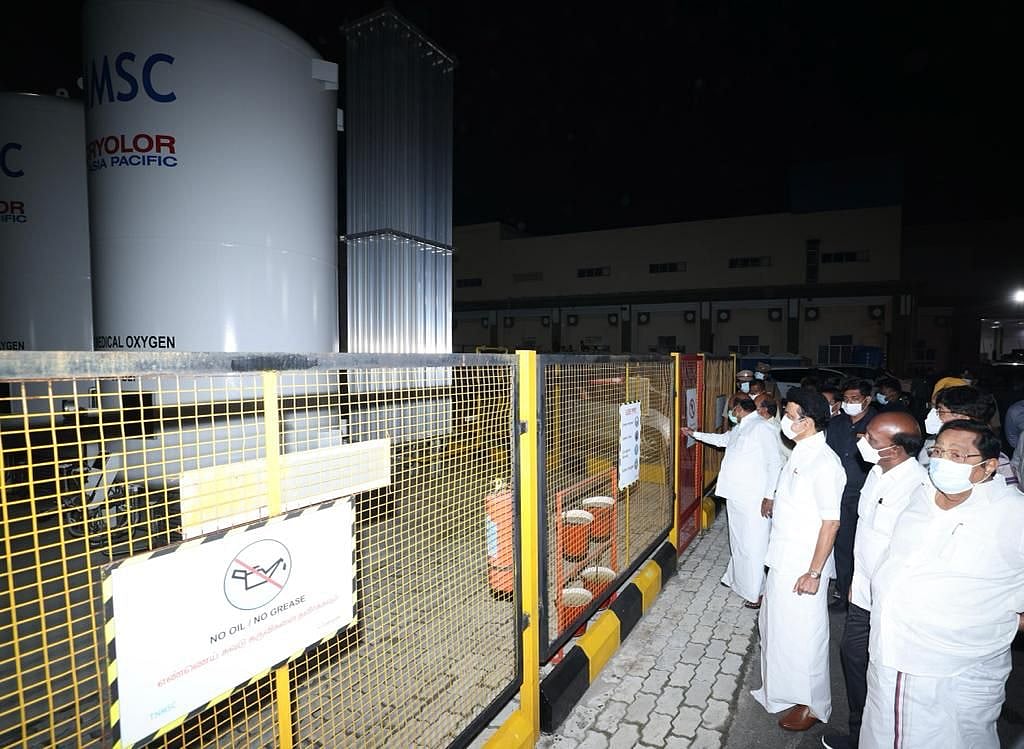 904 படுக்கைகளுடன் ஒமைக்ரான் சிகிச்சை மையம் தயார்.. முன்னெச்சரிக்கை நடவடிக்கைகளை ஆய்வு செய்த முதலமைச்சர்!