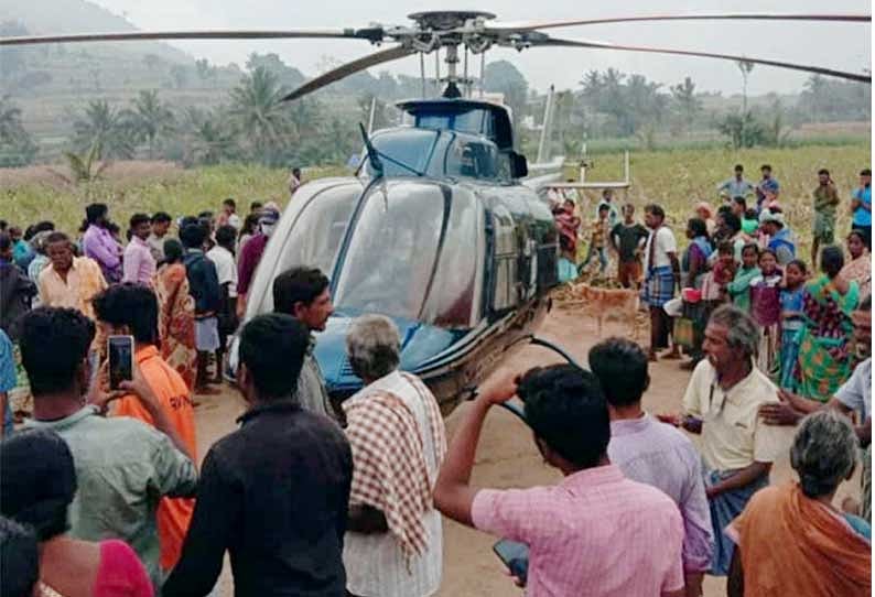 திடீரென விளைநிலத்தில் வந்திறங்கிய ஹெலிகாப்டர்; பரபரப்பான கடம்பூர் - சத்தியமங்கலம் அருகே நடந்தது என்ன?