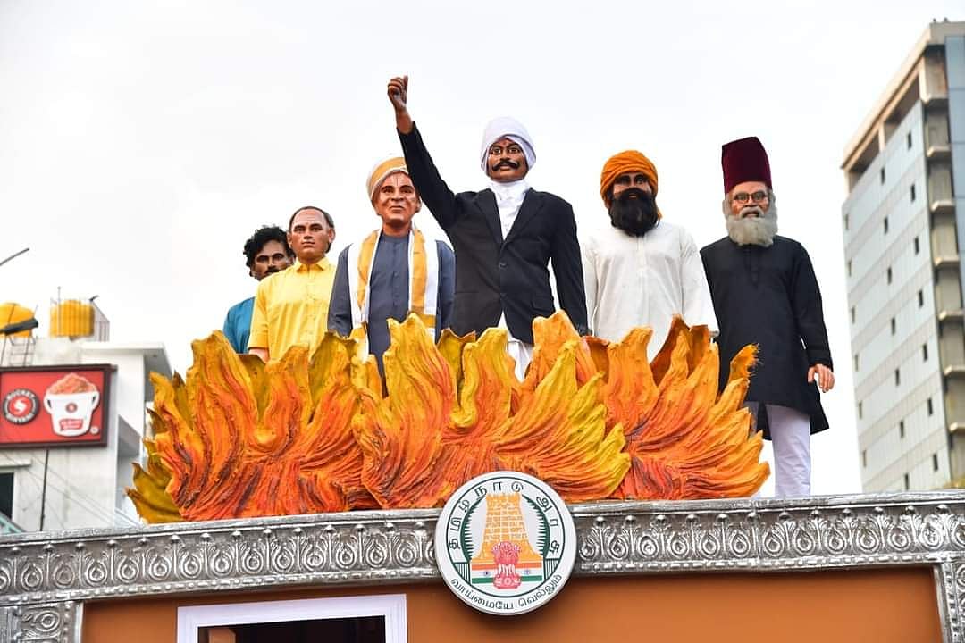 ஒன்றிய அரசுக்கு அணிவகுப்பு மூலம் பதிலடி... எப்படி இருக்கிறது நம்ம ஊரு ஊர்தி? #Album