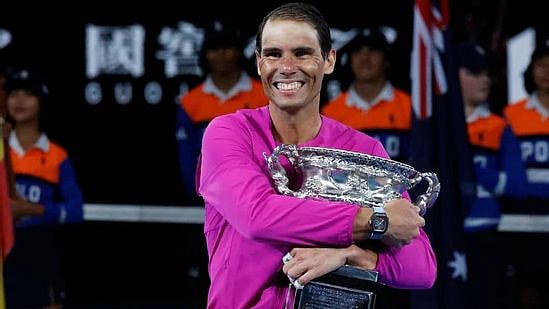 21 வது GRAND SLAM.. மெத்வதேவை வீழ்த்தி வரலாறு படைத்தார் நடால்!!