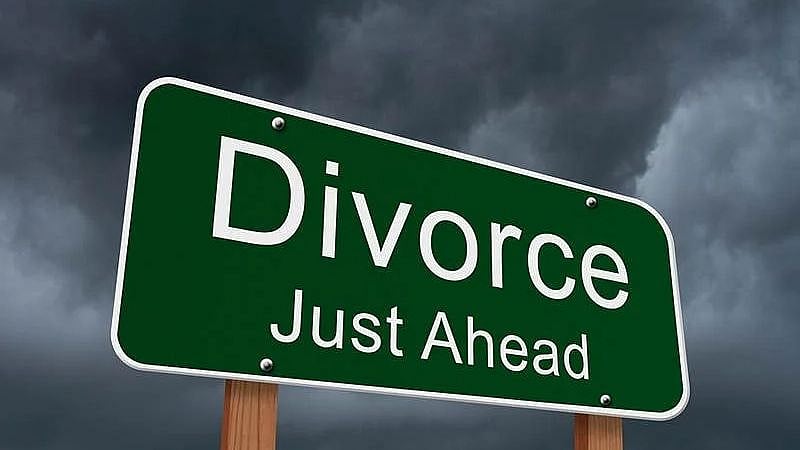 ’பாட்டால் வந்த வேட்டு’ : திருமணத்தன்றே விவாகரத்து செய்த மணமகன் - ஈராக்கில் நடந்த விநோத சம்பவம்!