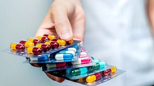 அதிகமாக சாப்பிட்டதால் நஞ்சான மருந்து... 20 ஆண்டுகளில் 10 லட்சம் பேர் உயிரிழப்பு: அமெரிக்காவில் அதிர்ச்சி!