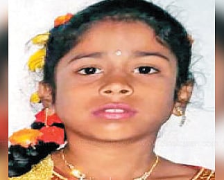 “பக்கத்து வீட்டு அக்கா திட்டிட்டாங்க” - கடிதம் எழுதிவிட்டு தற்கொலை செய்த மாணவி: நடந்தது என்ன?