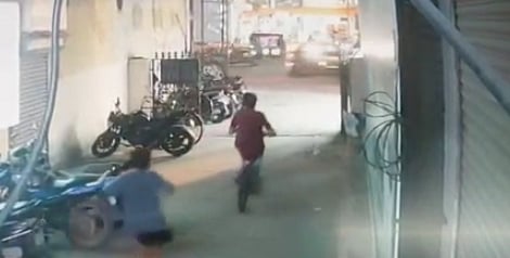 சைக்கிளை திருடி தப்பிய இளைஞன்; நொந்துப்போய் போலிஸில் புகார்; சிறுவனுக்காக களத்தில் இறங்கிய துணை ஆணையர்!