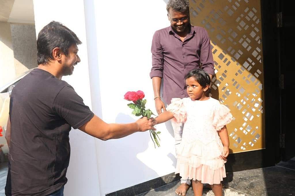 சென்னையில் புதுமனை புகுவிழா கொண்டாடிய மாரி செல்வராஜ்: நேரில் சென்று வாழ்த்து கூறிய உதயநிதி ஸ்டாலின்!