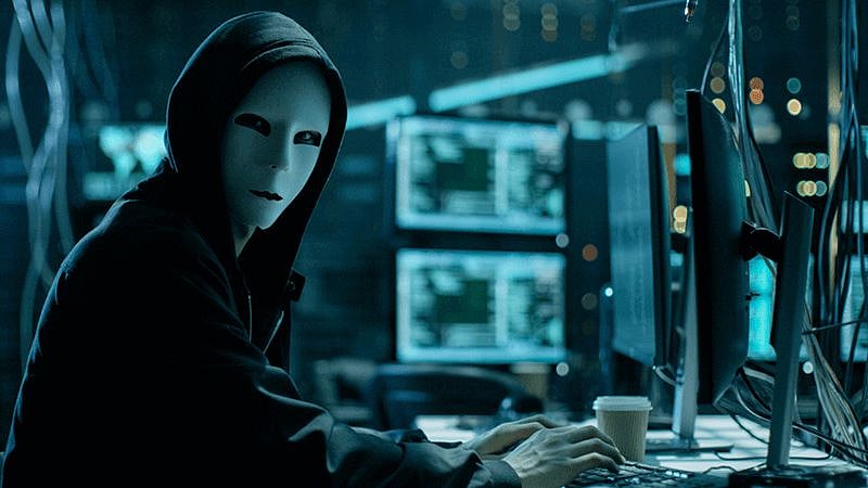 கைவிரித்த அமெரிக்கா - உக்ரைனுக்கு ஆதரவாக களத்தில் இறங்கிய Hackers : ரஷ்யாவின் இணையதளங்களை முடக்க முயற்சி!