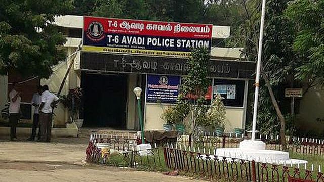 ஆள் வைத்து மாமியாரிடமே  கொள்ளை.. மருமகள் வாக்குமூலத்தால் போலிஸ் ஷாக்!