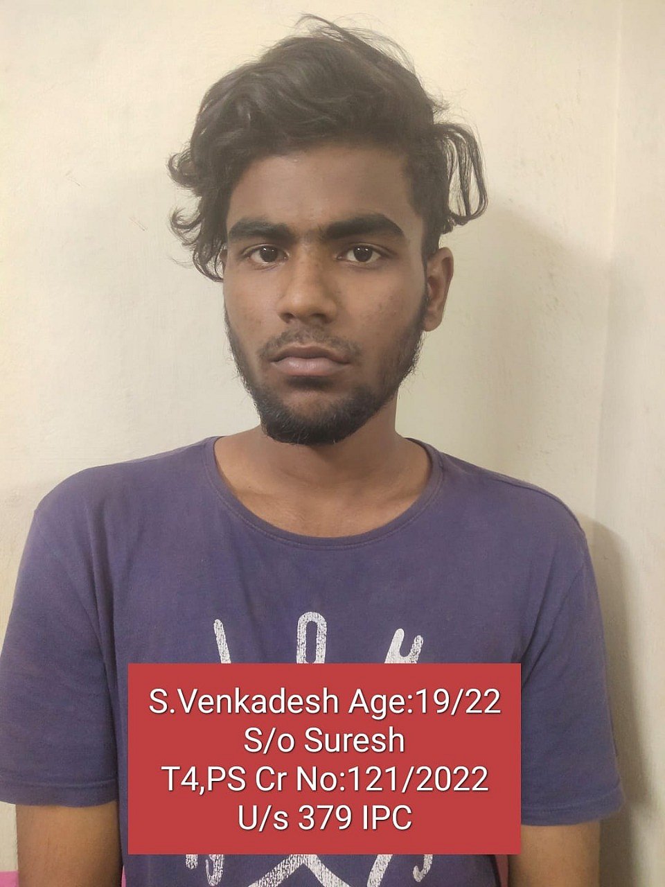 வாயிலில் நிறுத்தப்பட்ட R15 பைக்கை அலேக்காக தூக்கிய திருட்டு கும்பல்:ஒரே நாளில் கண்டுபிடித்த சென்னை போலிஸ்