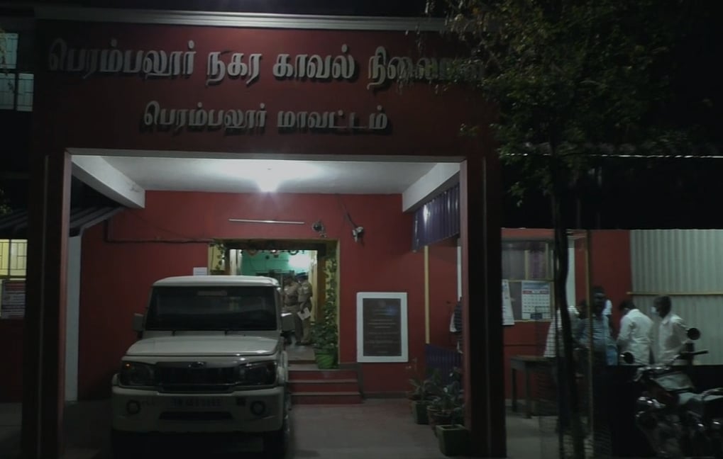 தோல்வியடைந்த வெறியில் திமுக கவுன்சிலரையும், அவரது தம்பியையும் தாக்கிய அதிமுகவினர்: பெரம்பலூரில் பரபரப்பு!