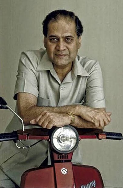 பிரபல தொழிலதிபர் ராகுல் பஜாஜ் காலமானார்.. முதன்முதலில் CEOவாக பதவியேற்ற இளம் இந்தியர் இவர்தான்..!