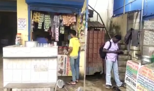 ’நாங்க மீடியா’ எனக்கூறி டீக்கடை நடத்தும் மாற்றுத்திறனாளியை தாக்கிய போலி நபர்கள்; காப்பு மாட்டிய போலிஸ்!