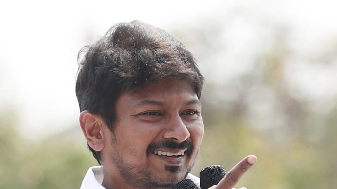 “எடப்பாடி பழனிசாமி முடக்க இதென்ன அடிமை ஆட்சியா?” : பொள்ளாச்சியில் விளாசிய உதயநிதி ஸ்டாலின்!