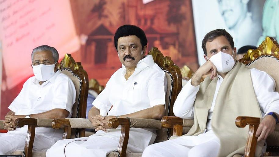 “இந்த மேடையில் எனக்கு பழைய சம்பவங்கள் நினைவுக்கு வருகின்றன” : உருக்கமாகப் பேசிய முதல்வர் மு.க.ஸ்டாலின்!