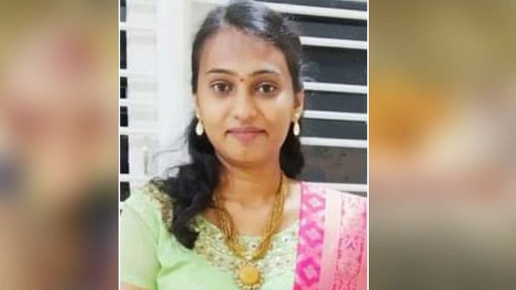 திருமண வரவேற்பின்போது மூளைச்சாவால் உயிரிழந்த மணப்பெண்... பெற்றோர் செயலால் நெகிழ்ச்சி!