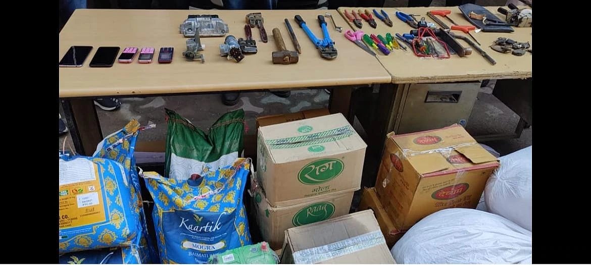 டெல்லியில் அடித்து உ.பி., பீகாரில் விற்பனை: சொகுசு காரில் வைத்து திருட்டு தொழில் - லாலா கேங்கின் பின்னணி?