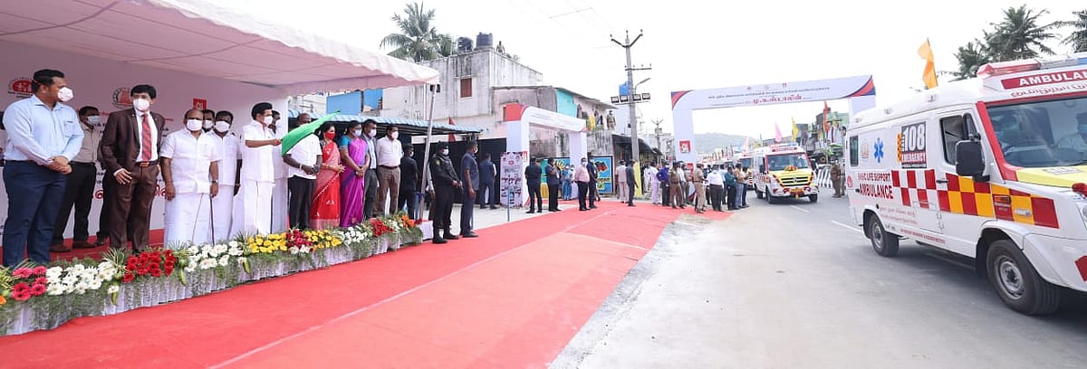 மக்களைத்தேடி மருத்துவம்: பயனாளியின் வீட்டுக்கே சென்று மருந்து பெட்டகம் வழங்கிய முதலமைச்சர் மு.க.ஸ்டாலின்!