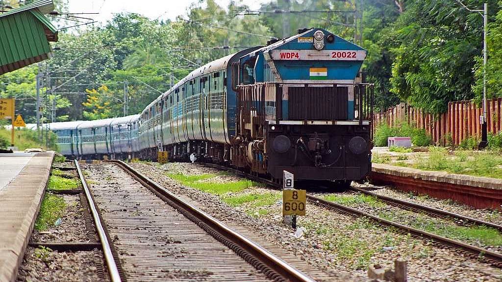 ஸ்நாக்ஸ் சாப்பிட்டதால் திட்டிய ஆசிரியர்.. விபரீத முடிவெடுத்த பள்ளி மாணவி- கடிதத்தில் இருந்தது என்ன?