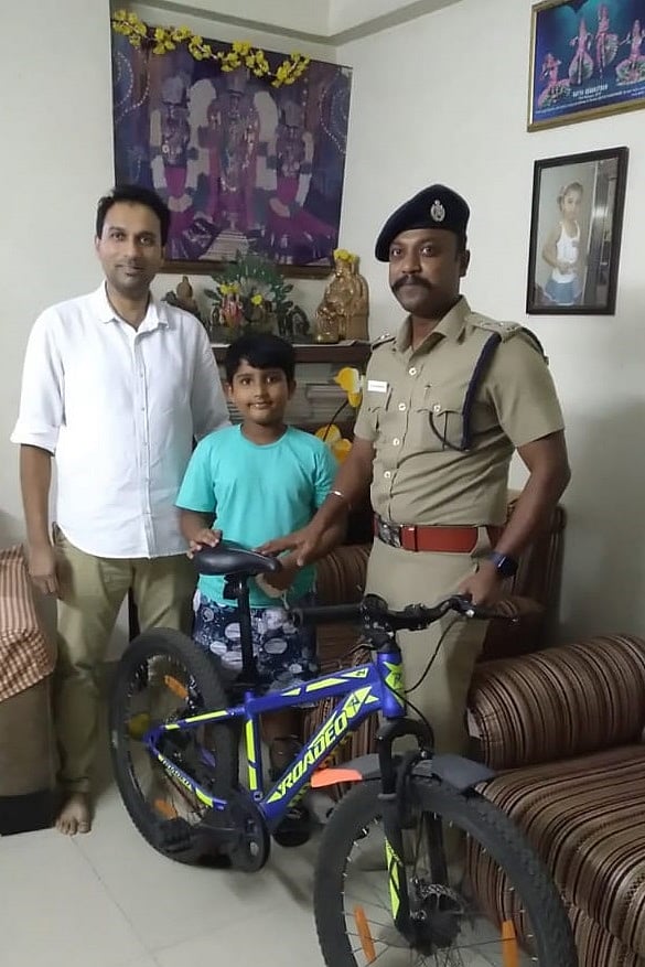 கண்முன்னே திருடுபோன சைக்கிள்.. மீட்டு கொடுத்த போலிஸ்: நெகிழ்ச்சியடைந்த சிறுவன்!