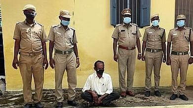 விஷம் கலந்து மயில்கள் கொலை.. குற்றவாளியின் வாக்குமூலத்தைக் கேட்டு போலிஸ் ஷாக்!