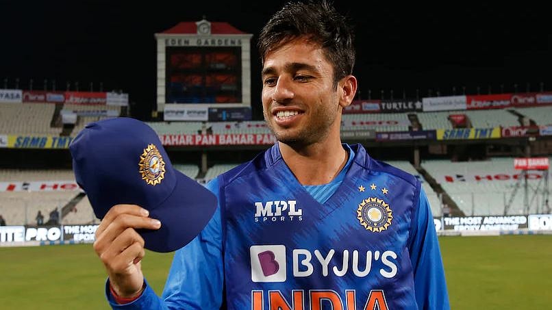 அறிமுக போட்டியிலேயே அசத்திய ரவி பிஷ்னோய்.. அதிரடியாக வென்ற இந்தியா!