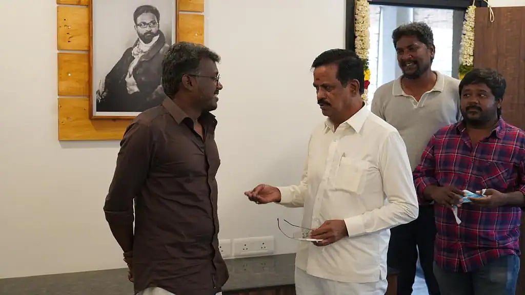 சென்னையில் புதுமனை புகுவிழா கொண்டாடிய மாரி செல்வராஜ்: நேரில் சென்று வாழ்த்து கூறிய உதயநிதி ஸ்டாலின்!