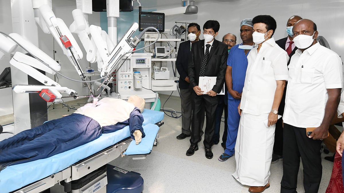 இந்தியாவிலேயே முதல்முறை.. சென்னை ஓமந்தூரார் மருத்துவமனையில் அதிநவீன ரோபோடிக் அறுவை சிகிச்சை மையம்!