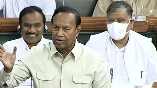 ரஷ்ய அதிபருடனான தனது செல்வாக்கைப் பயன்படுத்தி இதை செய்யவேண்டும்.. பிரதமருக்கு திமுக MP வைத்த கோரிக்கை!