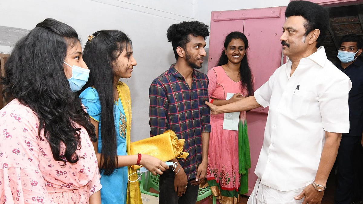 ”கடல் கடந்து இருக்கும் தமிழர்களையும் பாதுகாக்கும் முதலமைச்சர் மு.க.ஸ்டாலின்”: முரசொலி தலையங்கம்!