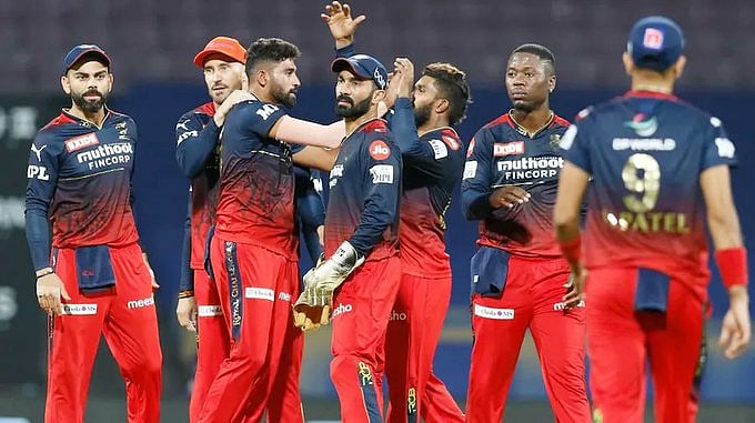 ஆர்.சி.பி 2.0 - கோலி, டூப்ளெஸ்சிஸின் துணையின்றி வென்ற அதிசய RCB!