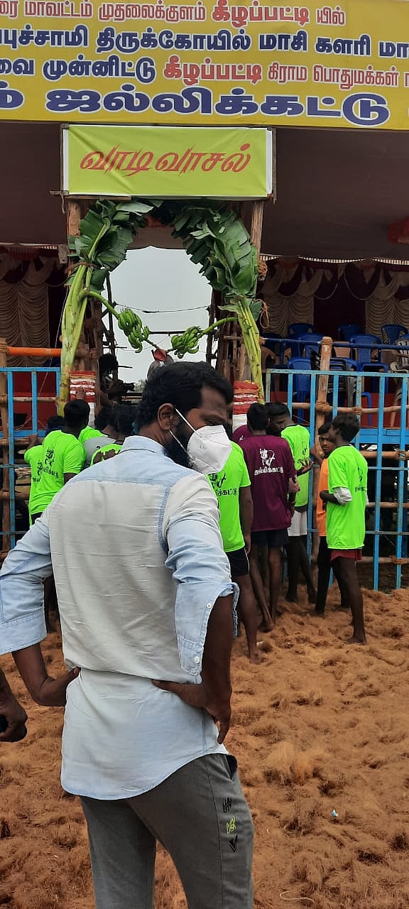 ’வாடிவாசல்’ களத்தில் நடிகர் சூர்யா : வைரலாகும் டெஸ்ட் ஷூட் புகைப்படங்கள்!