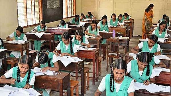 வெளியானது 10, +1, +2ம் வகுப்புகளுக்கான பொதுத்தேர்வு அட்டவணை: முழு விவரம் இதோ!