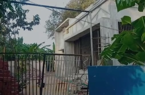 4.5 கிலோ எடை.. அதிரடி ரெய்டு விட்ட வனத்துறை.. அரியவகை மண்ணுளி பாம்பை பதுக்கியவருக்கு வலைவீச்சு!