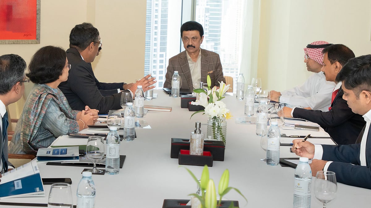 “ரூ.2,600 கோடி முதலீடு.. 9,700 பேருக்கு வேலை” - முதல்வரின் துபாய் பயணத்தை பாராட்டிய அமீரக ஊடகங்கள் !