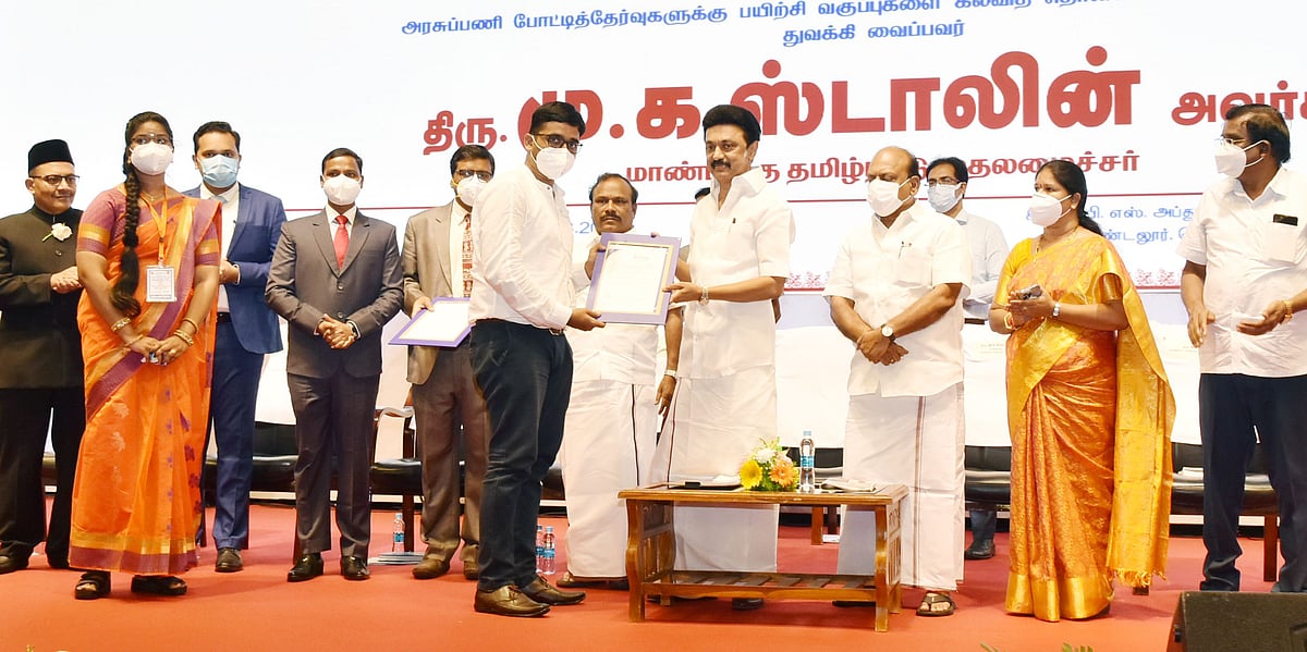 வண்டலூரில் மாபெரும் வேலைவாய்ப்பு முகாம்.. 73,950 பேருக்கு பணி வாய்ப்புகள்.. தொடங்கிவைத்த முதல்வர்!