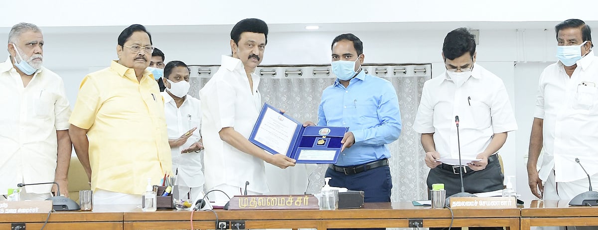 “இனி Social media-வில் வன்மக் கருத்துகளை பதிவிட்டால்..” : முதலமைச்சர் எடுத்த அதிரடி முடிவு!