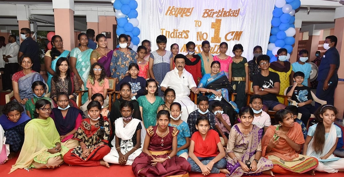 ”ஹேப்பி பர்த்டே நெம்பர் 1 CM” - சிறப்பு பள்ளி குழந்தைகளுடன் பிறந்த நாள் கொண்டாடிய முதல்வர் மு.க.ஸ்டாலின்